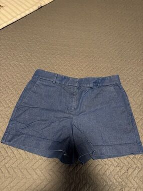 LOFT - The Riviera Short sz 10 Mid Wash Blue Denim Tailored Shorts